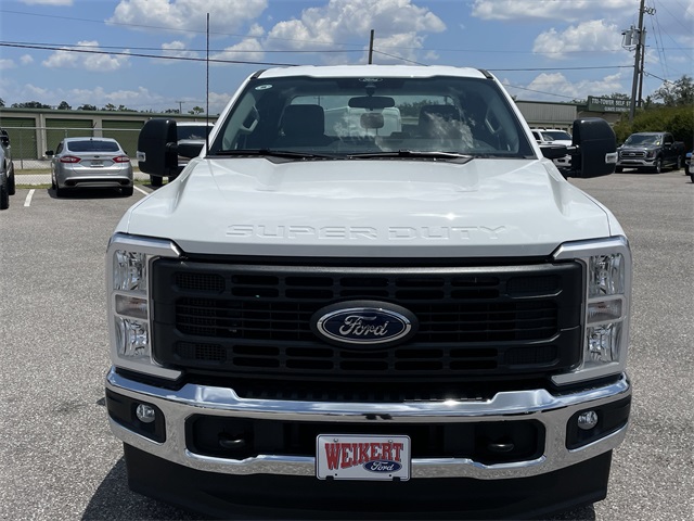2025 Oxford White Ford Super Duty F-250 SRW XL 4X4 Truck