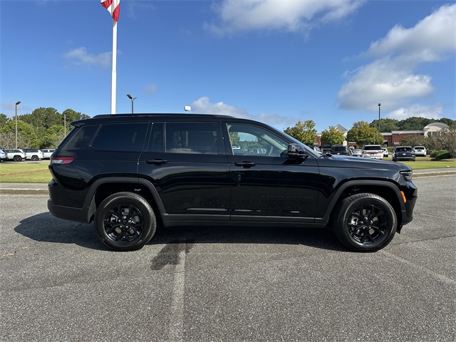2025 Jeep Grand Cherokee Altitude X photo 4