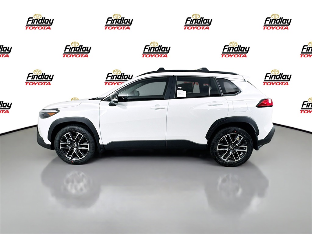 2026 Toyota Corolla Cross XLE photo 4