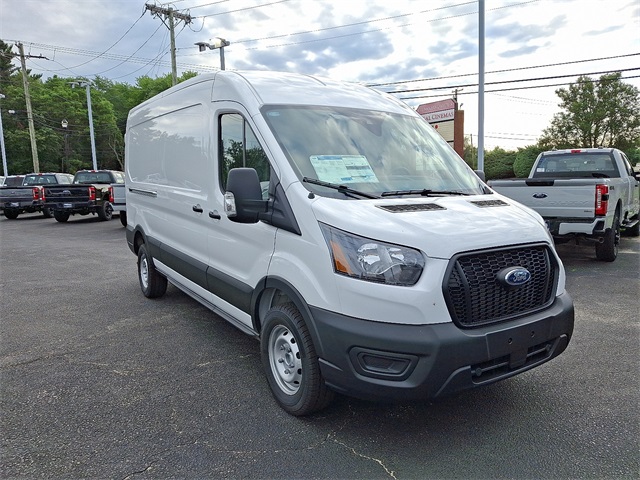 2025 Ford Transit photo 2