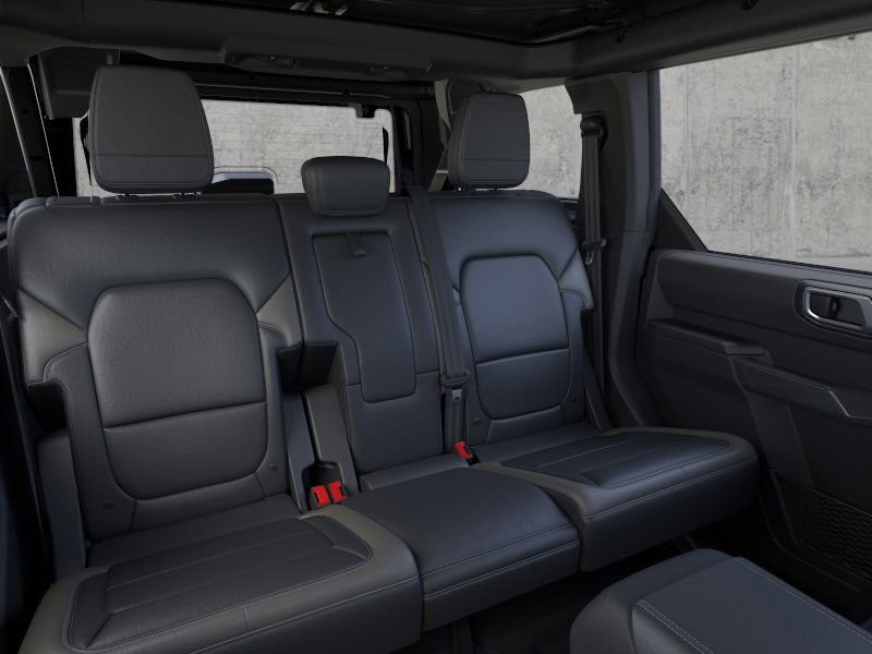 2025 Ford Bronco Outer Banks photo 11