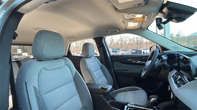 new 2025 Chevrolet TrailBlazer car, priced at $29,220