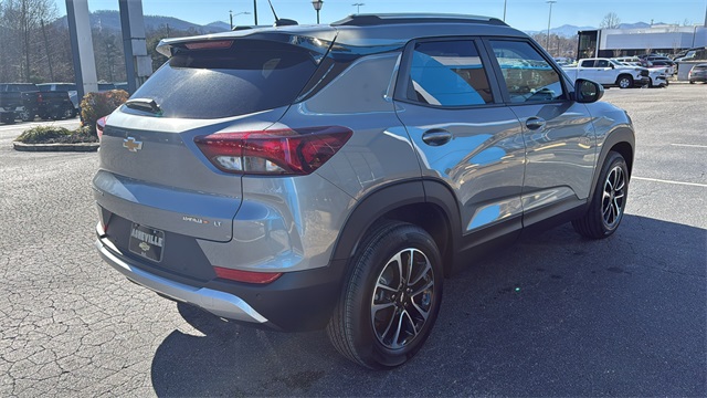 new 2025 Chevrolet TrailBlazer car, priced at $29,220