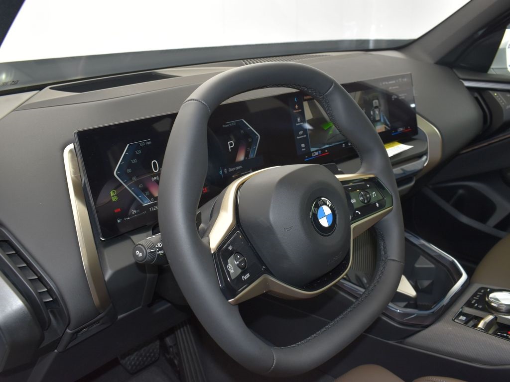 2025 Mineral White Metallic BMW X3 30 xDrive AWD SUV