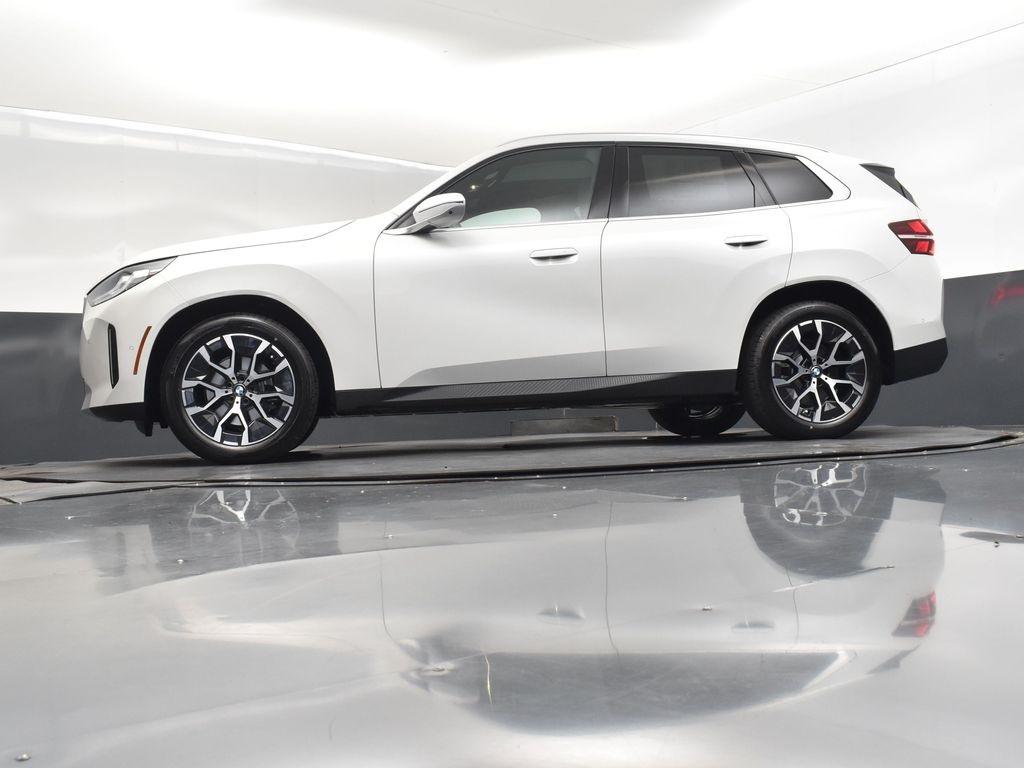 2025 Mineral White Metallic BMW X3 30 xDrive AWD SUV