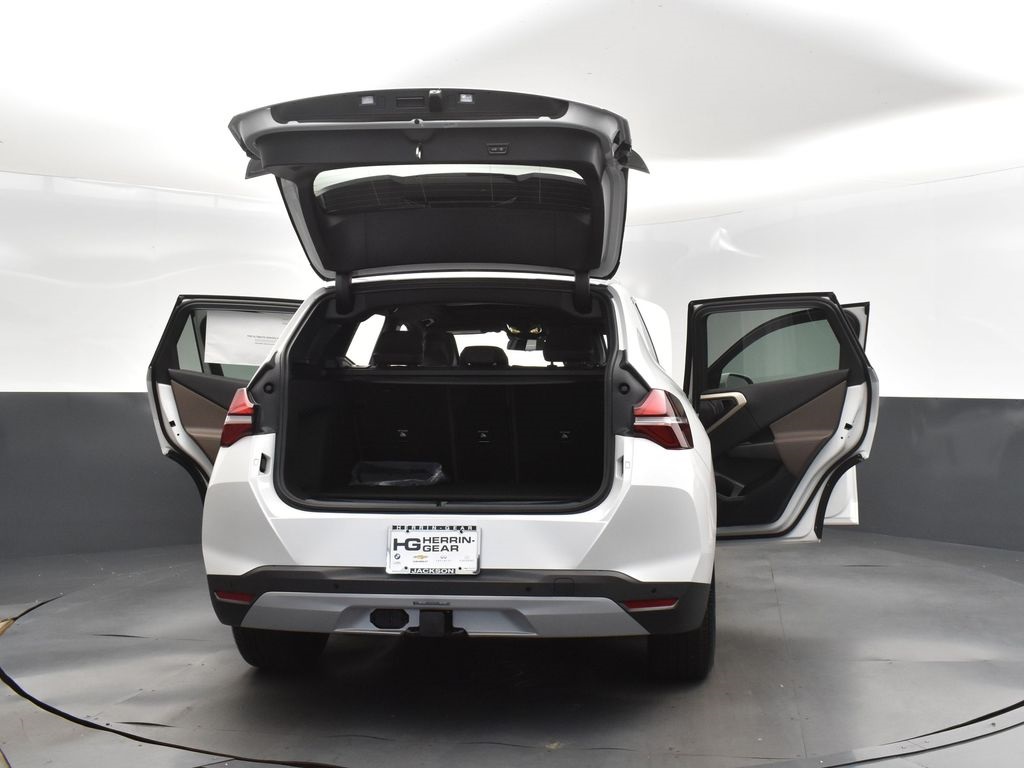 2025 Mineral White Metallic BMW X3 30 xDrive AWD SUV