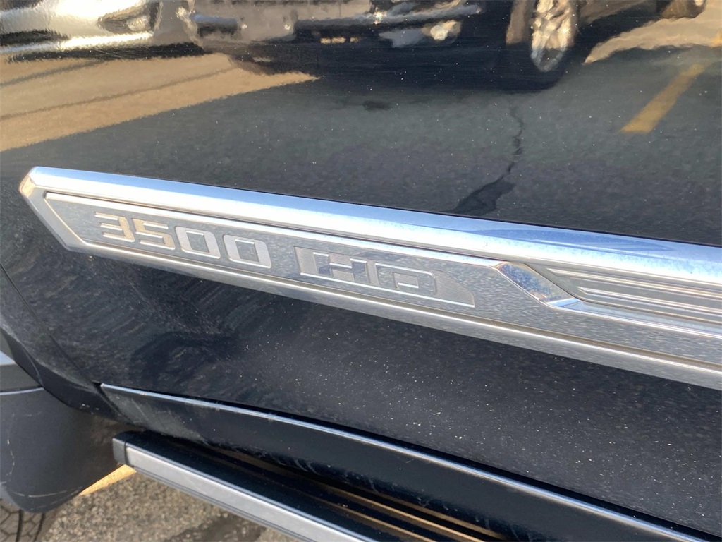 2024 Chevrolet Silverado 3500HD High Country photo 14