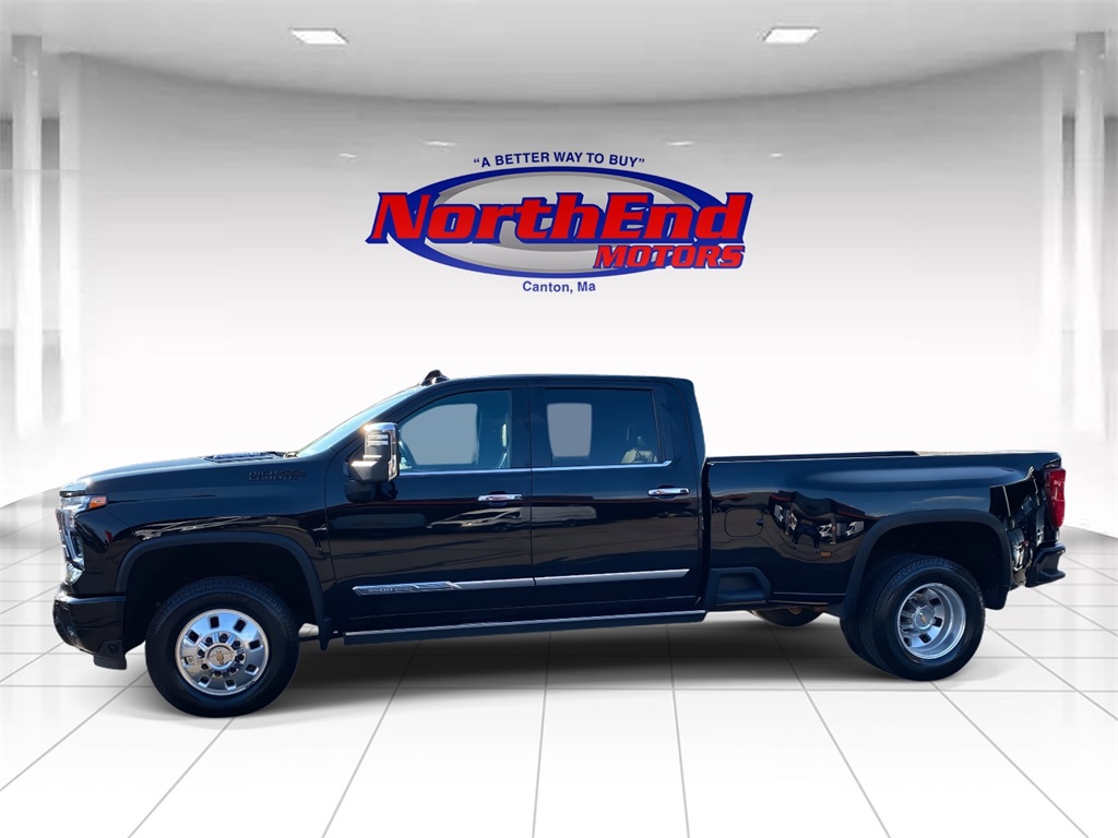 2024 Chevrolet Silverado 3500HD High Country photo 4