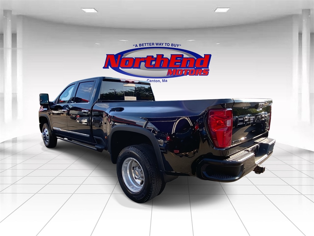 2024 Chevrolet Silverado 3500HD High Country photo 5