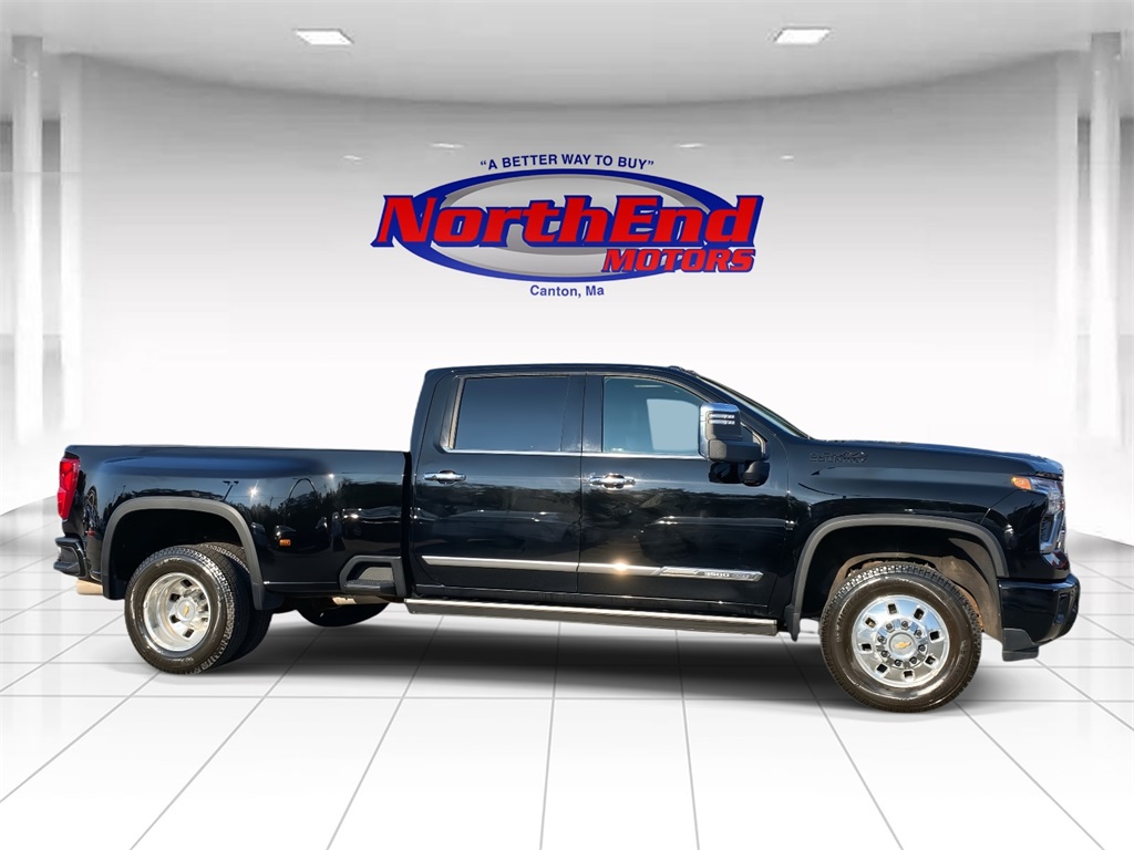 2024 Chevrolet Silverado 3500HD High Country photo 8