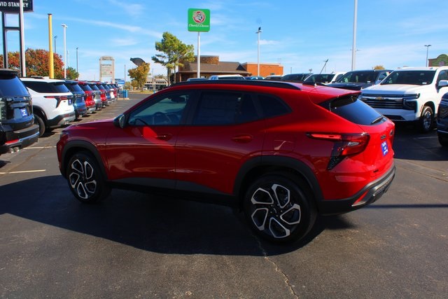 new 2026 Chevrolet Trax car, priced at $28,385