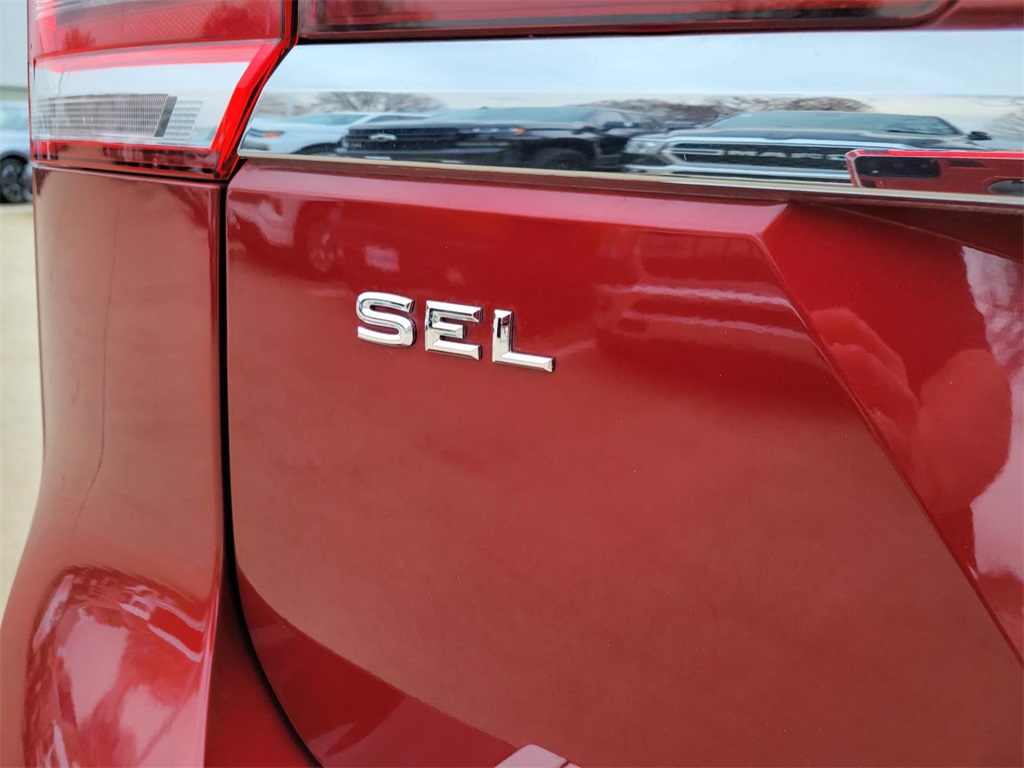 used 2018 Volkswagen Atlas car, priced at $26,800