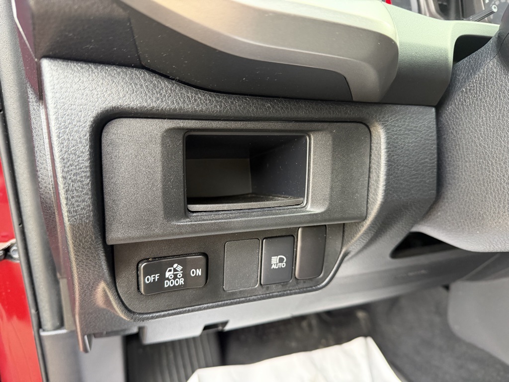 used 2018 Toyota Tacoma car, priced at $25,903