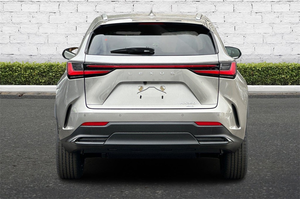 2026 Lexus NX 350 photo 4