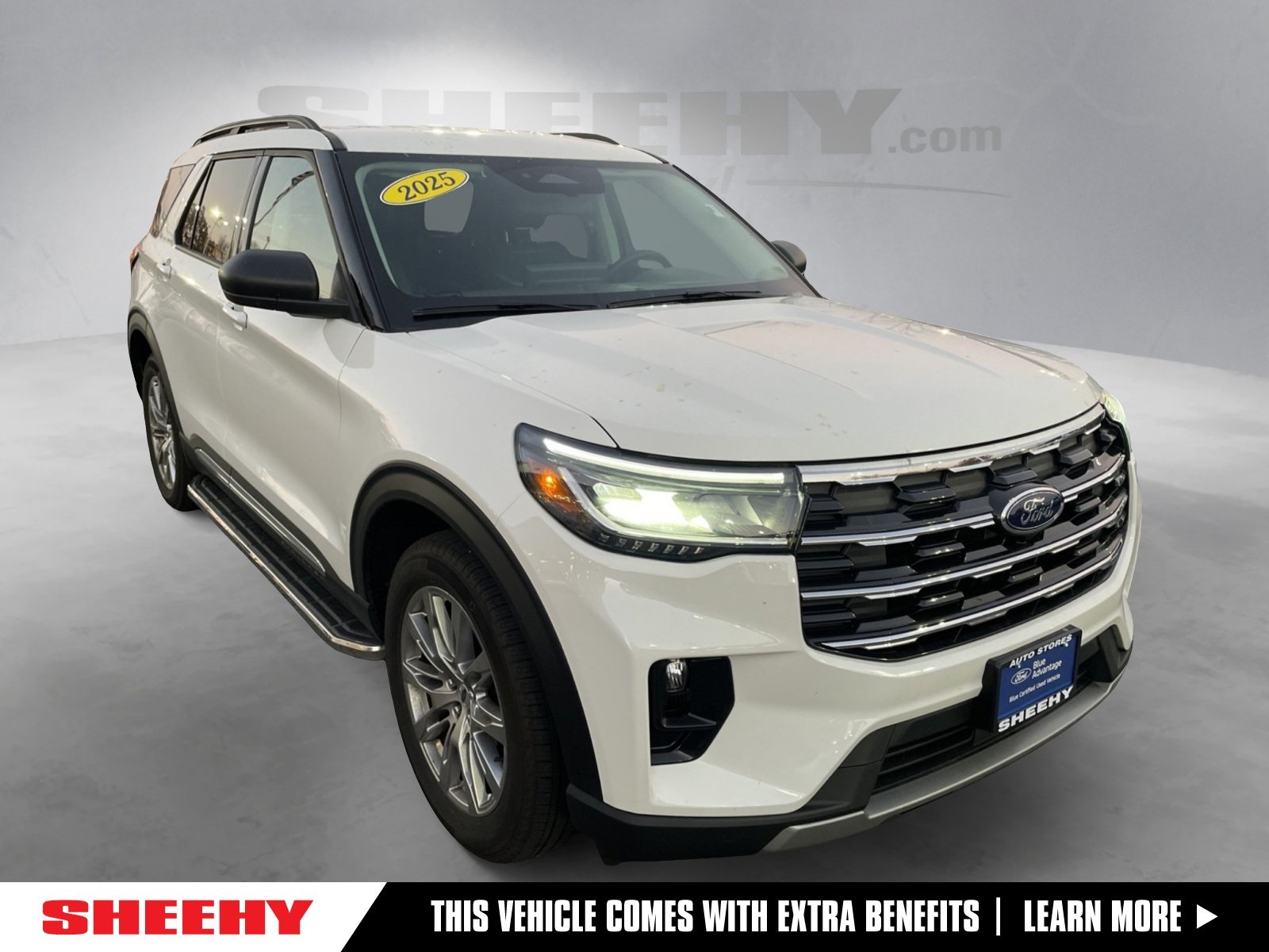 2025 Ford Explorer Active's photo