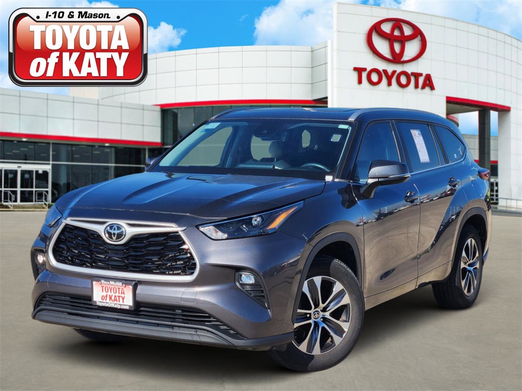 2023 Toyota Highlander XLE's photo
