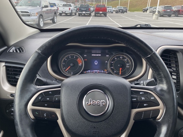 used 2018 Jeep Cherokee car, priced at $13,904