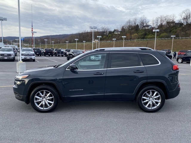 used 2018 Jeep Cherokee car, priced at $13,904