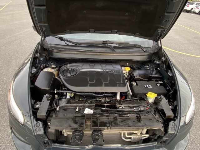 used 2018 Jeep Cherokee car, priced at $13,904