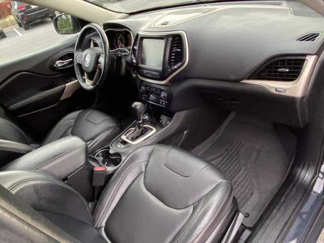 used 2018 Jeep Cherokee car, priced at $13,904
