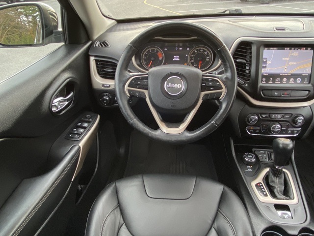 used 2018 Jeep Cherokee car, priced at $13,904