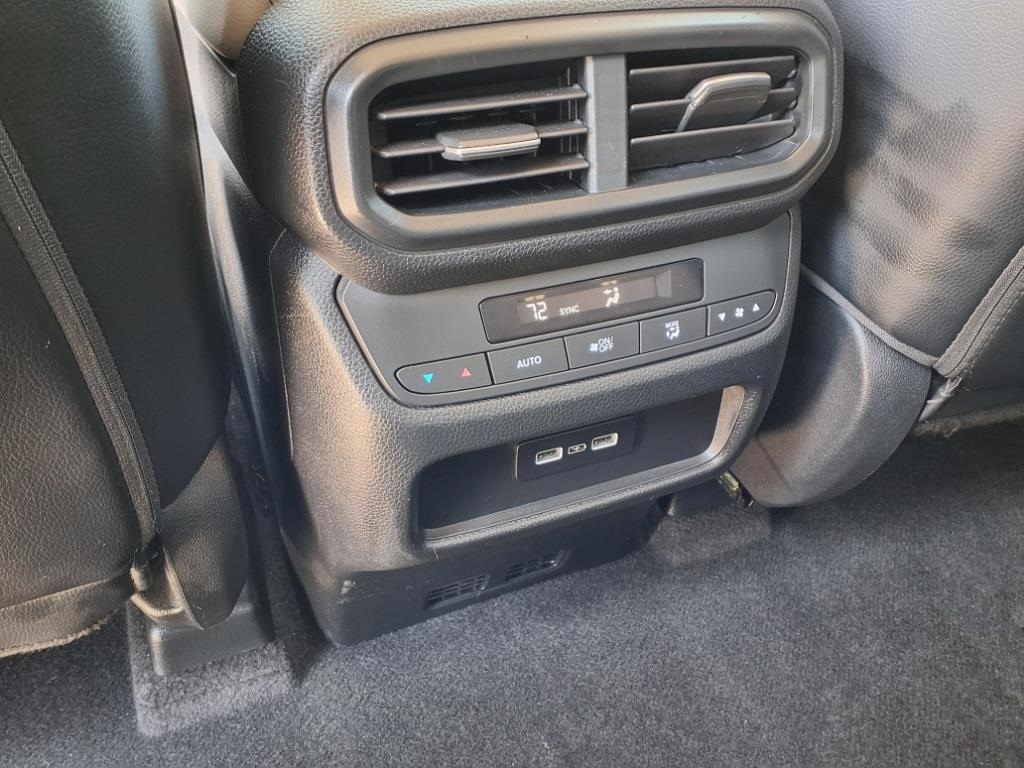 used 2023 Honda Pilot car, priced at $35,419