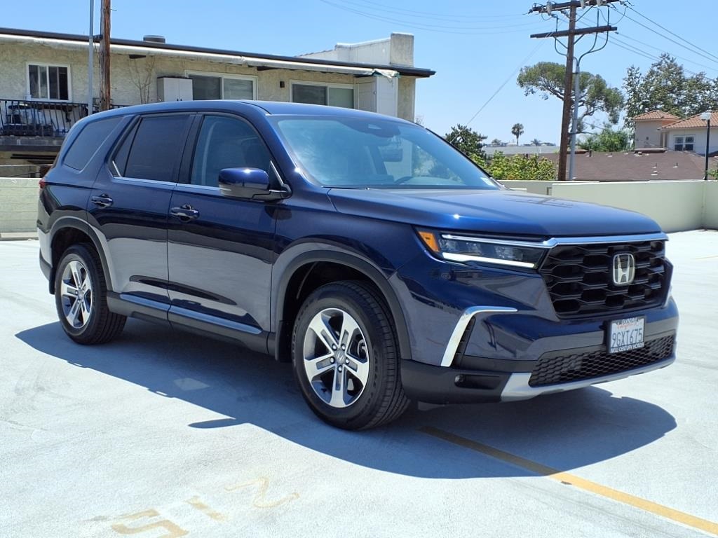 used 2023 Honda Pilot car, priced at $35,419
