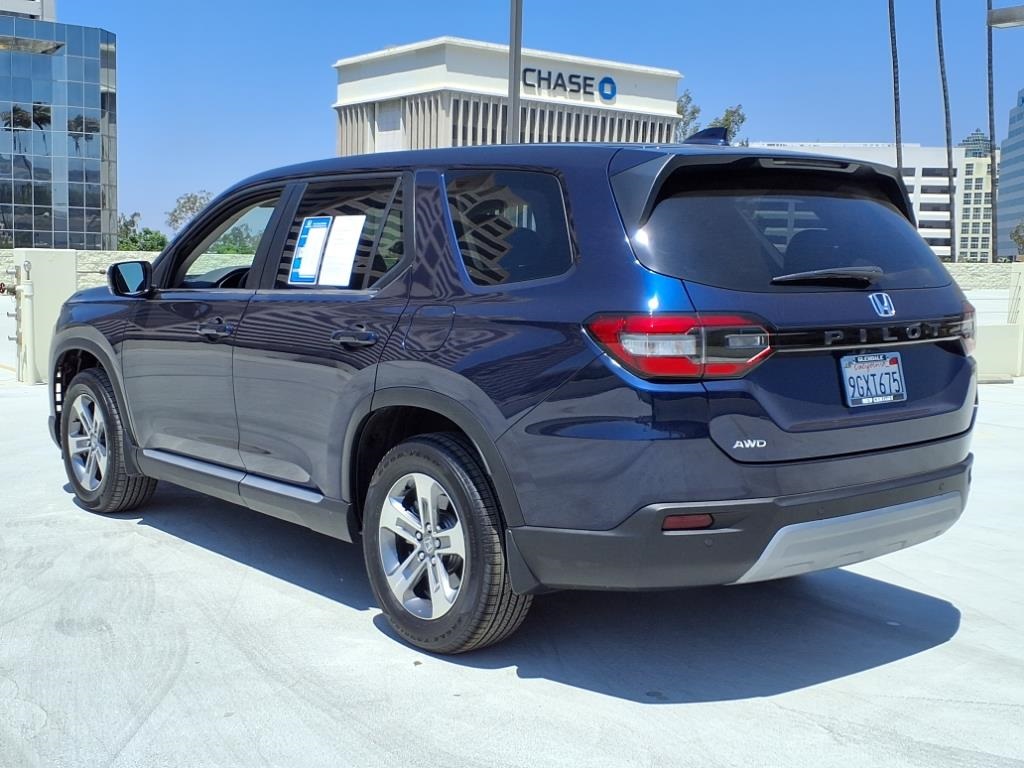 used 2023 Honda Pilot car, priced at $35,419