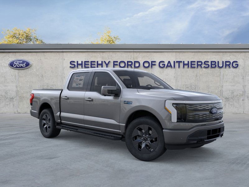 2025 Ford F-150 Lightning Lariat's photo