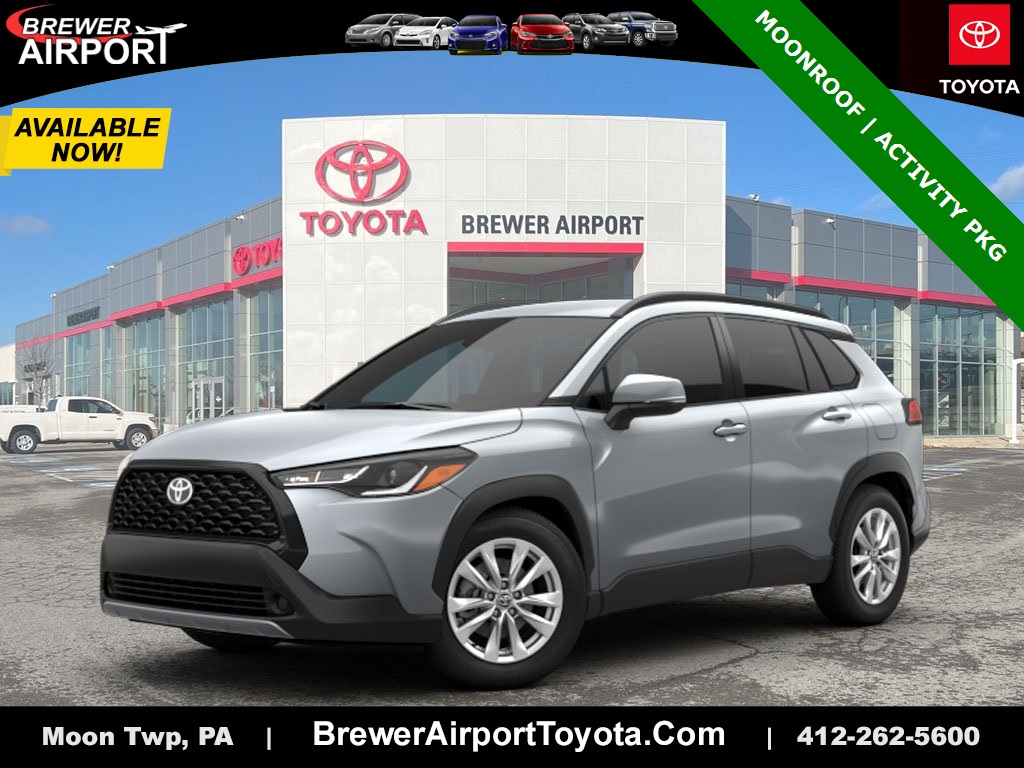 2026 Toyota Corolla Cross LE's photo