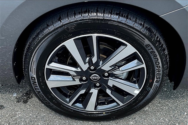 2025 Gun Metallic Nissan Versa 1.6 SV FWD Sedan