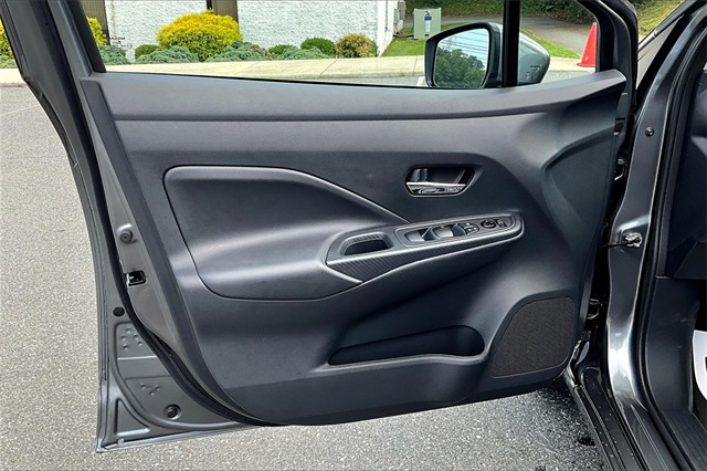 2025 Gun Metallic Nissan Versa 1.6 SV FWD Sedan