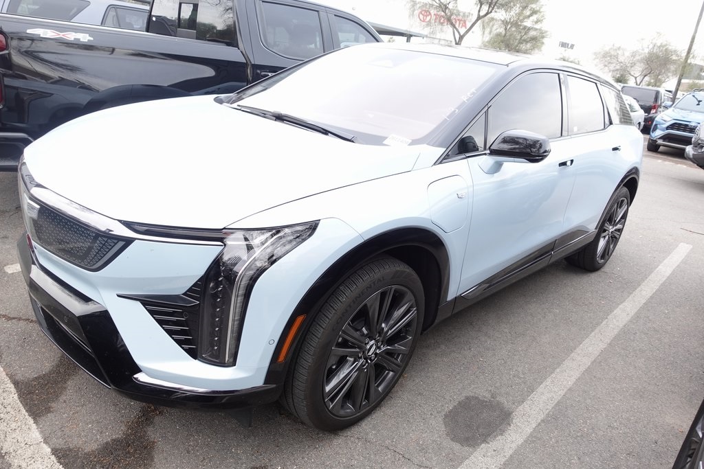 2025 Cadillac OPTIQ Sport 2's photo