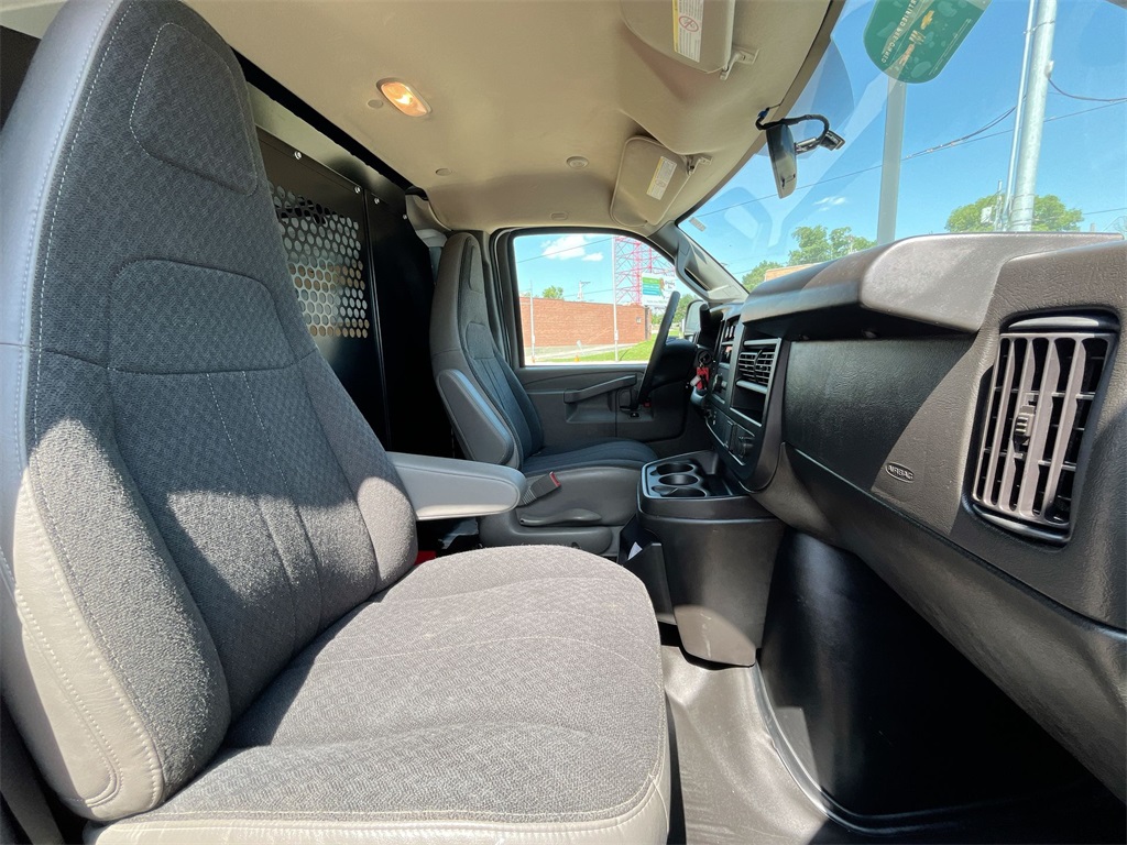 2024 Gmc Savana 2500 Cargo photo 19