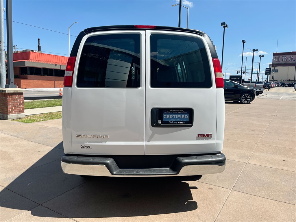 2024 Gmc Savana 2500 Cargo photo 2
