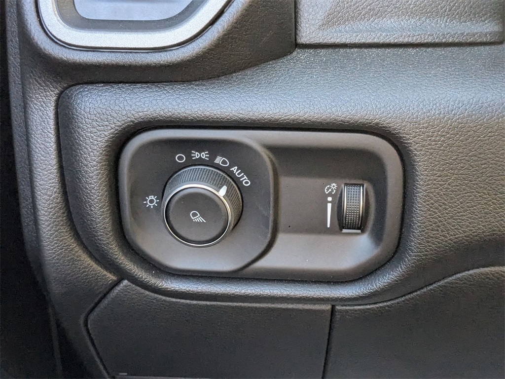 2023 Ram 2500 Tradesman photo 25
