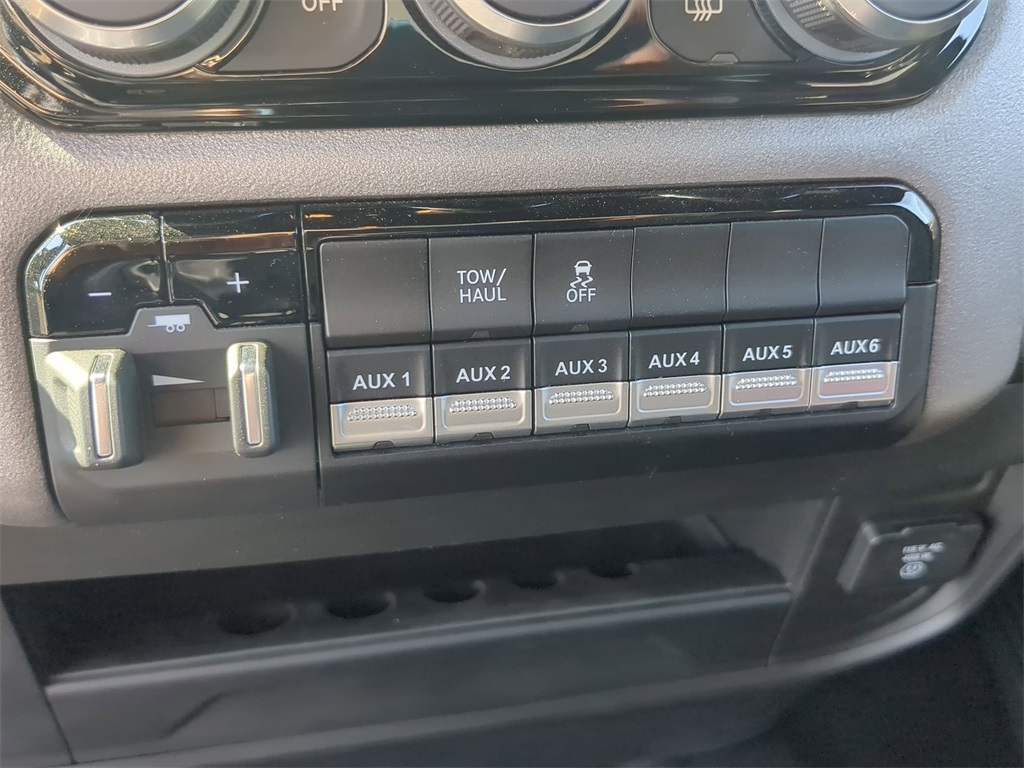 2023 Ram 2500 Tradesman photo 41