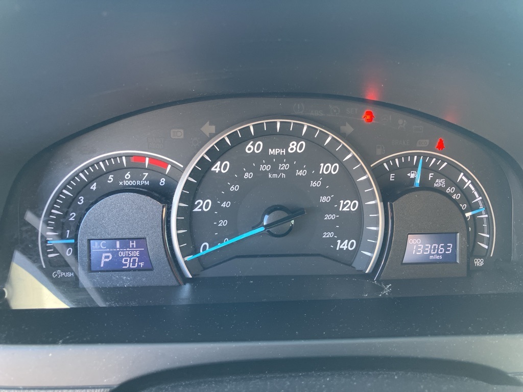 2015 Toyota Camry SE photo 7