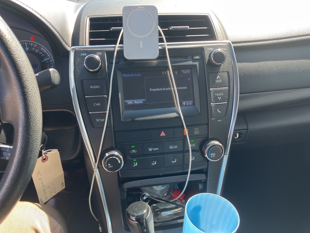 2015 Toyota Camry SE photo 8