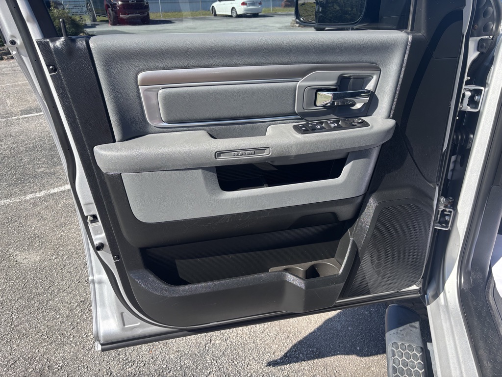 Photo of 2018 Ram 2500 Big Horn in Jacksonville, NC - 18,  2018 Ram 2500 Big Horn:16822P