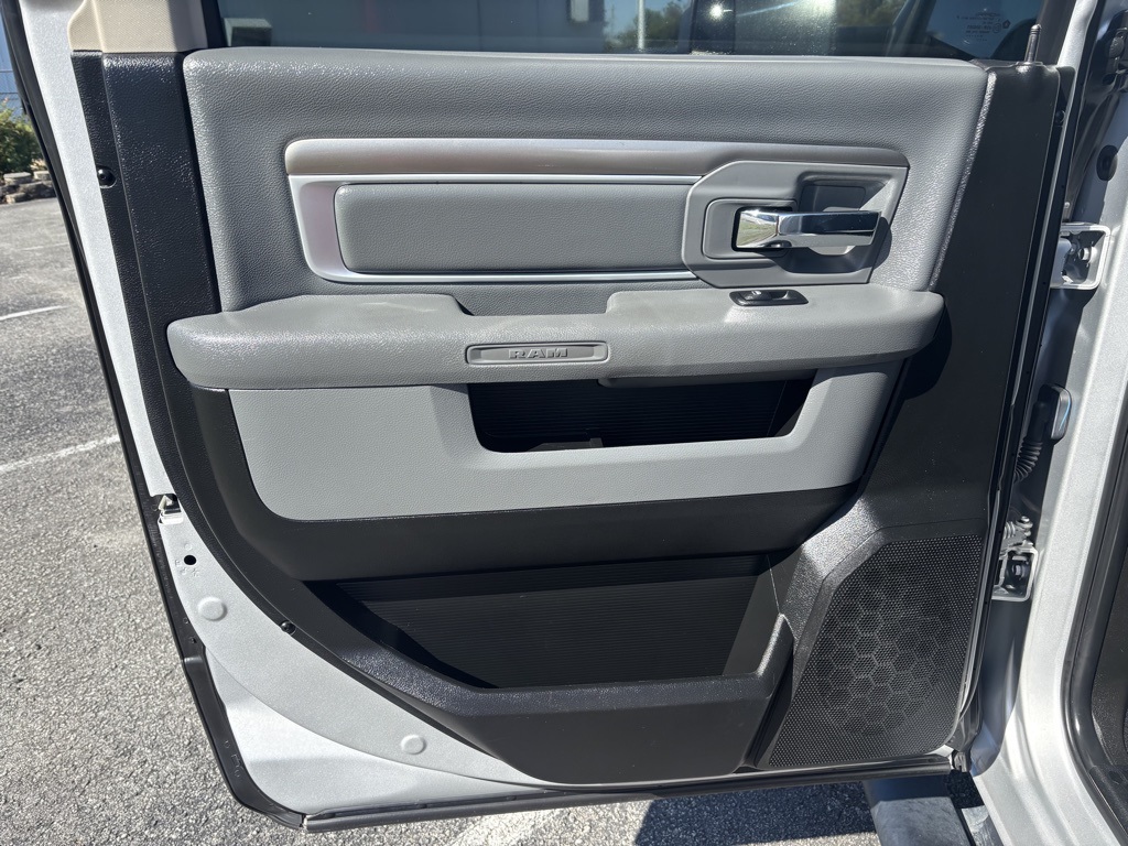 Photo of 2018 Ram 2500 Big Horn in Jacksonville, NC - 32,  2018 Ram 2500 Big Horn:16822P