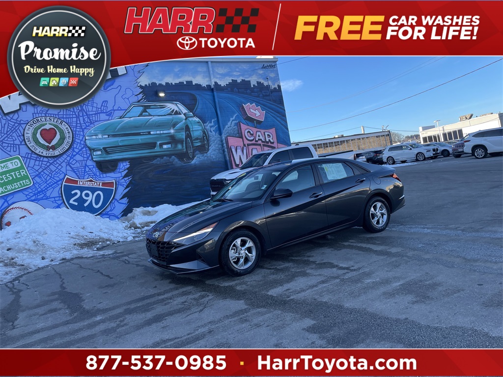 2023 Hyundai Elantra SE