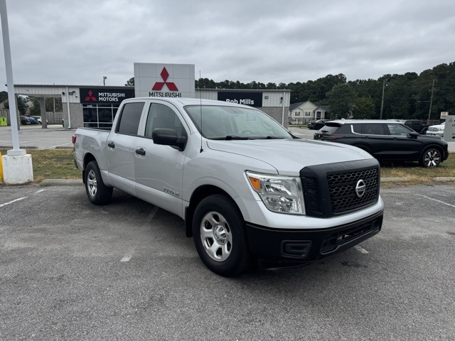 Photo of 2017 Nissan Titan S in Jacksonville, NC - 9,  2017 Nissan Titan S:16898P