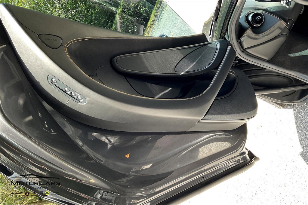 2019 McLaren 570S RWD Convertible