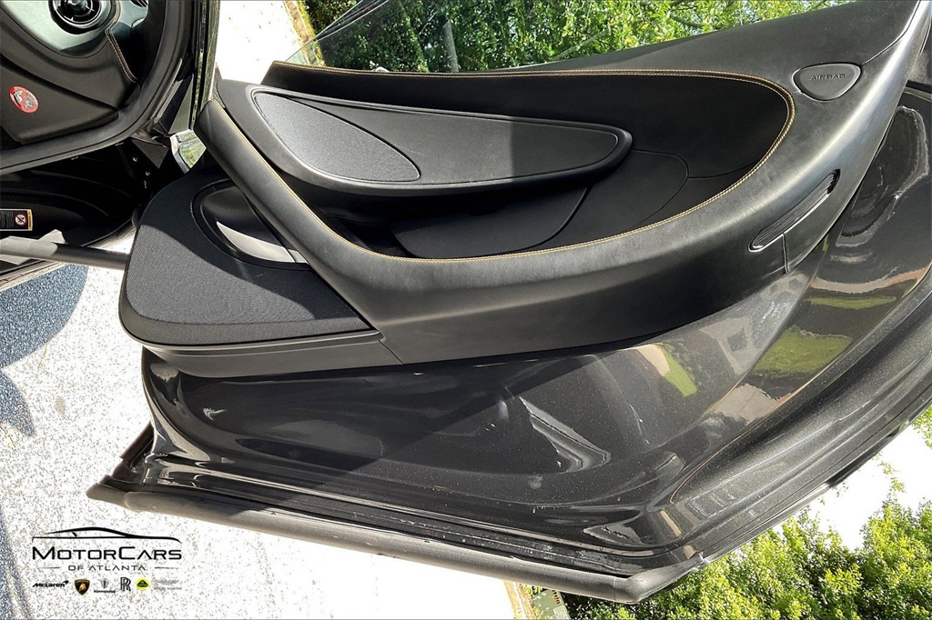 2019 McLaren 570S RWD Convertible