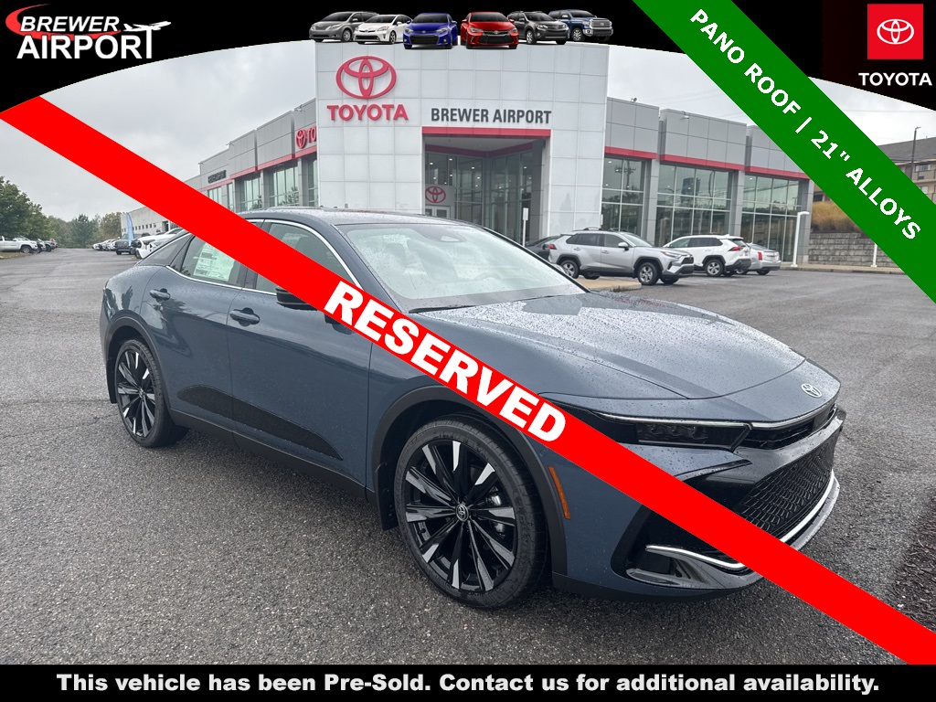 2026 Toyota Crown Platinum's photo