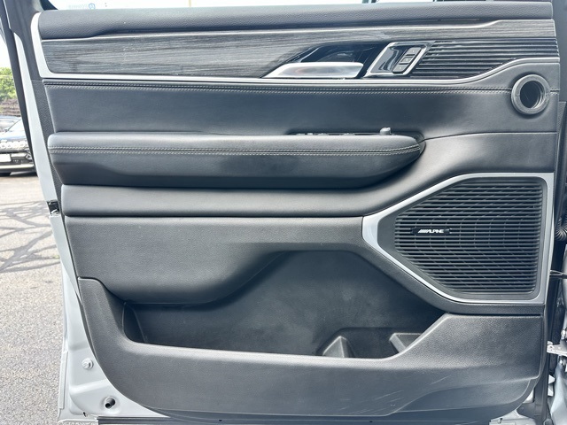 2022 Silver Zynith Jeep Wagoneer Series II 4X4 SUV