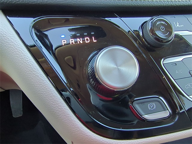 used 2024 Chrysler Pacifica Hybrid car, priced at $32,811