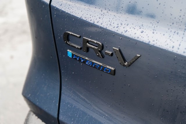 2026 Honda CR-V Hybrid Sport-L photo 9