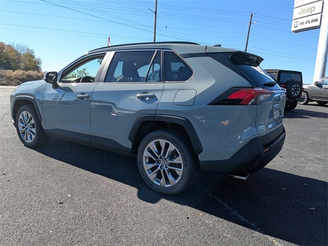 2020 Toyota RAV4 XLE Premium